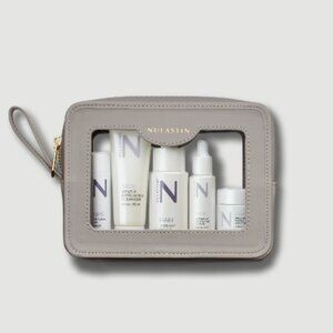 NIB Nulastin Luxe Travel Kit 5 Pieces + Travel Bag Retail Price $99.00